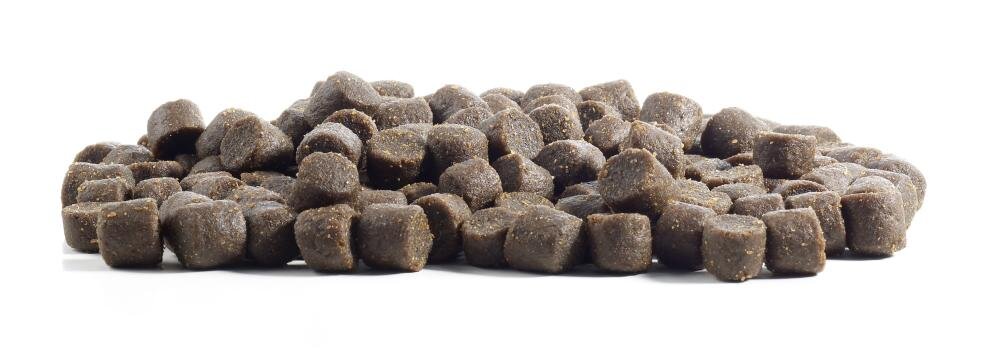 Des granulés sur une table.